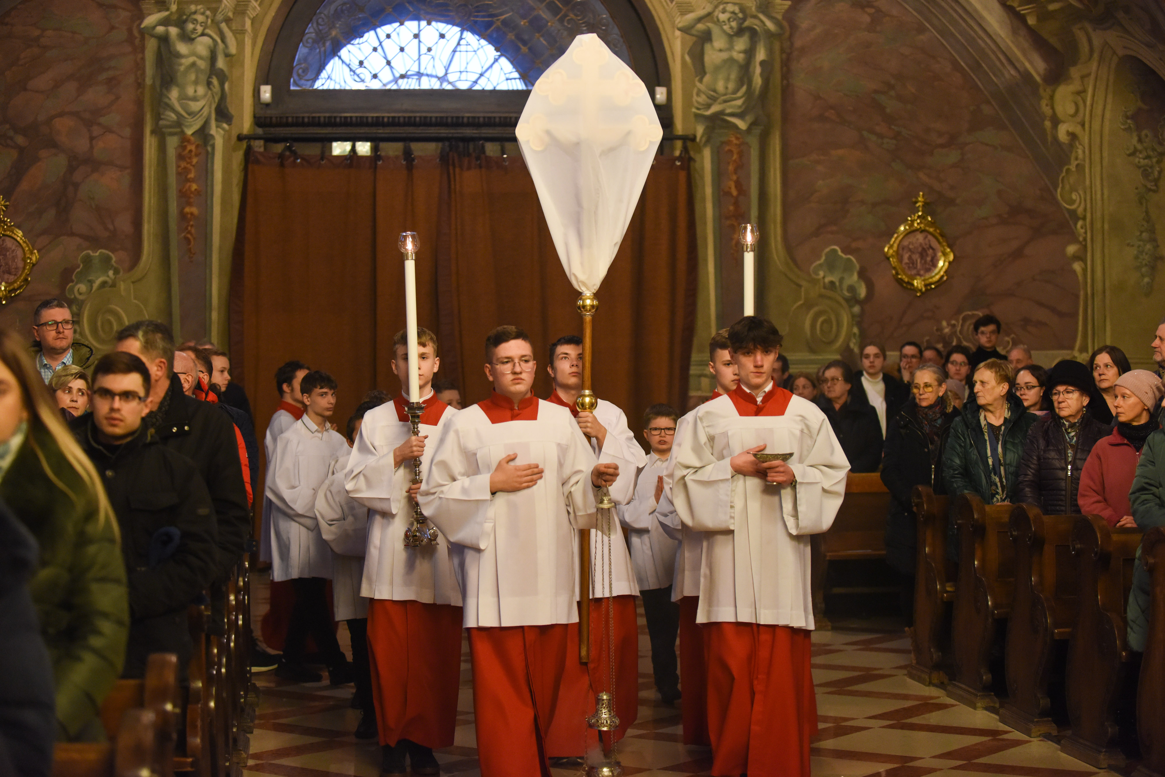 Triduum Paschalne. Sprawdź, gdzie i o której odbędą się nabożeństwa [LISTA]