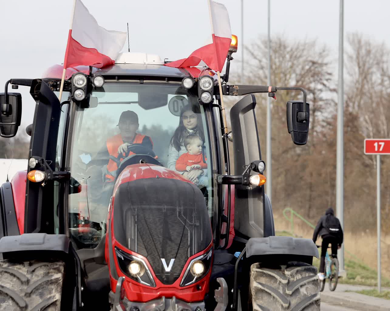 Rolnicy zablokują DK17 również dziś. Będą utrudnienia na trasie Lublin-Zamość 2 IMG_1201.jpeg