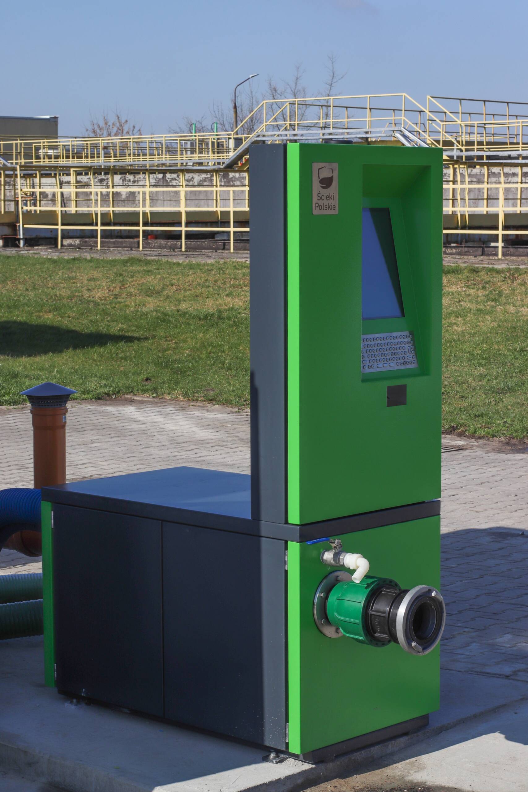 Lubelskie: najnowocześniejsza taka stacja w Polsce. Niedługo oficjalne otwarcie 2 kontenerowa stacja zlewna Ścieki Polskie (1).jpg