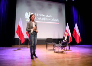 pm mucha 090324 020 2024 03 09 183511