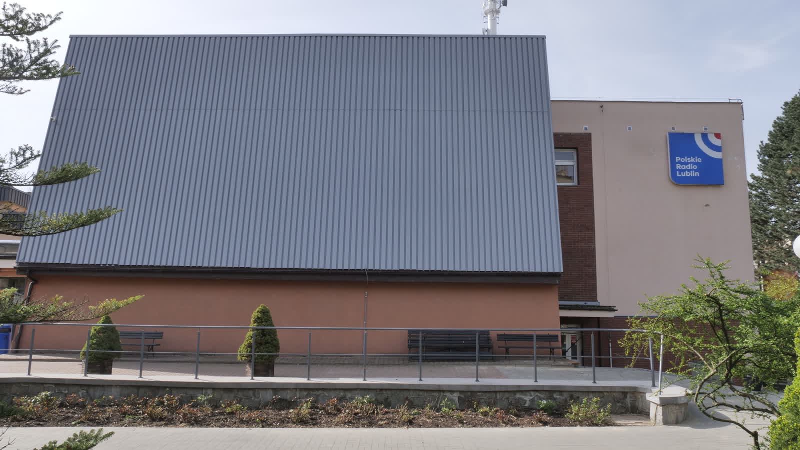 Ogłoszenie na wynajem powierzchni reklamowej 2 _1366634.JPG