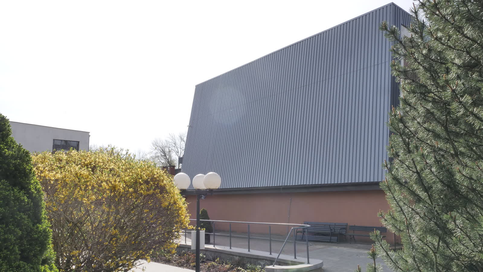 Ogłoszenie na wynajem powierzchni reklamowej 3 _1366637.JPG