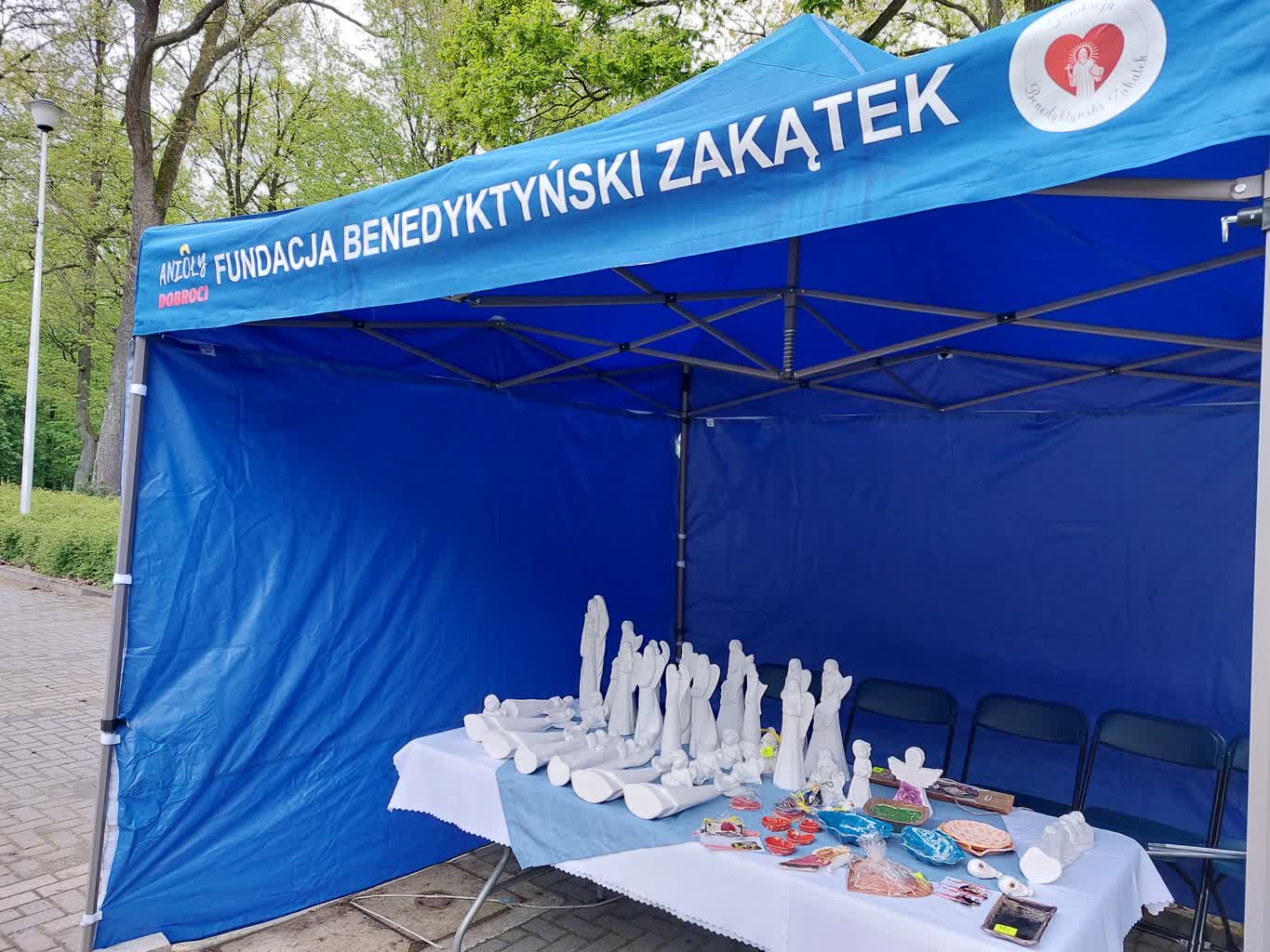 Szerzą wiedzę o spektrum autyzmu. "Niebieski Bieg z Aniołem" w Puławach 2 20240421_080129.jpg