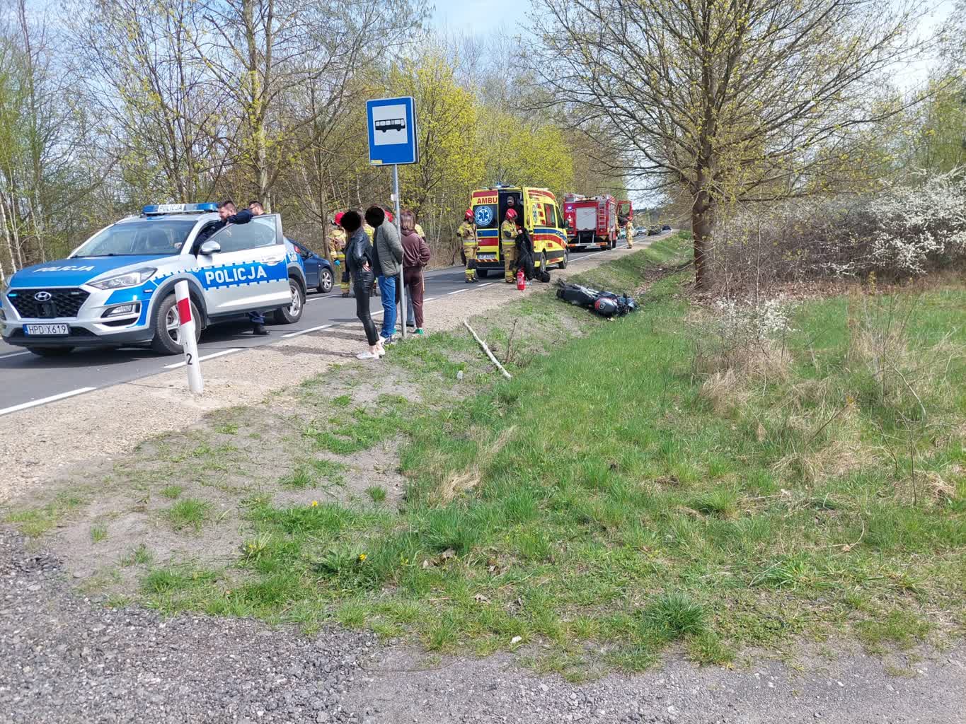 Kolejny wypadek z udziałem motocyklisty. Kierowca jednośladu w szpitalu 2 433991318_774215441505129_624381223540267656_n.jpg