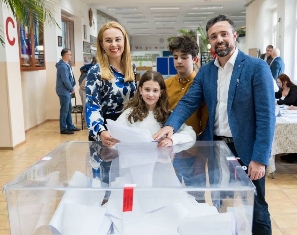 Biała Podlaska: Michał Litwiniuk z szansą na wygraną w I turze 1 434998695 818667196747916 1950185099965005491 n 2024 04 08 071024