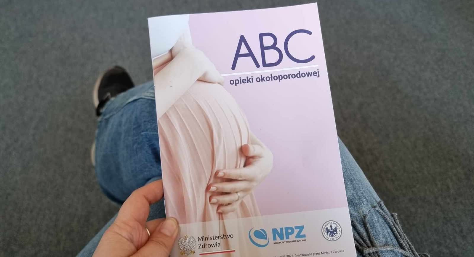 W Lublinie powstał poradnik opieki okołoporodowej 3 436447873_2543735269140088_2314936702700887783_n.jpg