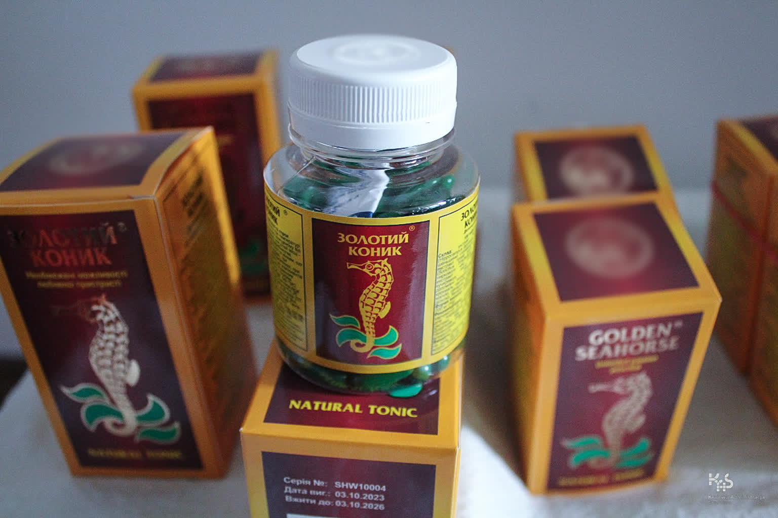 Produkty medyczne i historyczne odznaczenia. Co znajdują celnicy z lubelskiego? 2 article (1).jpg