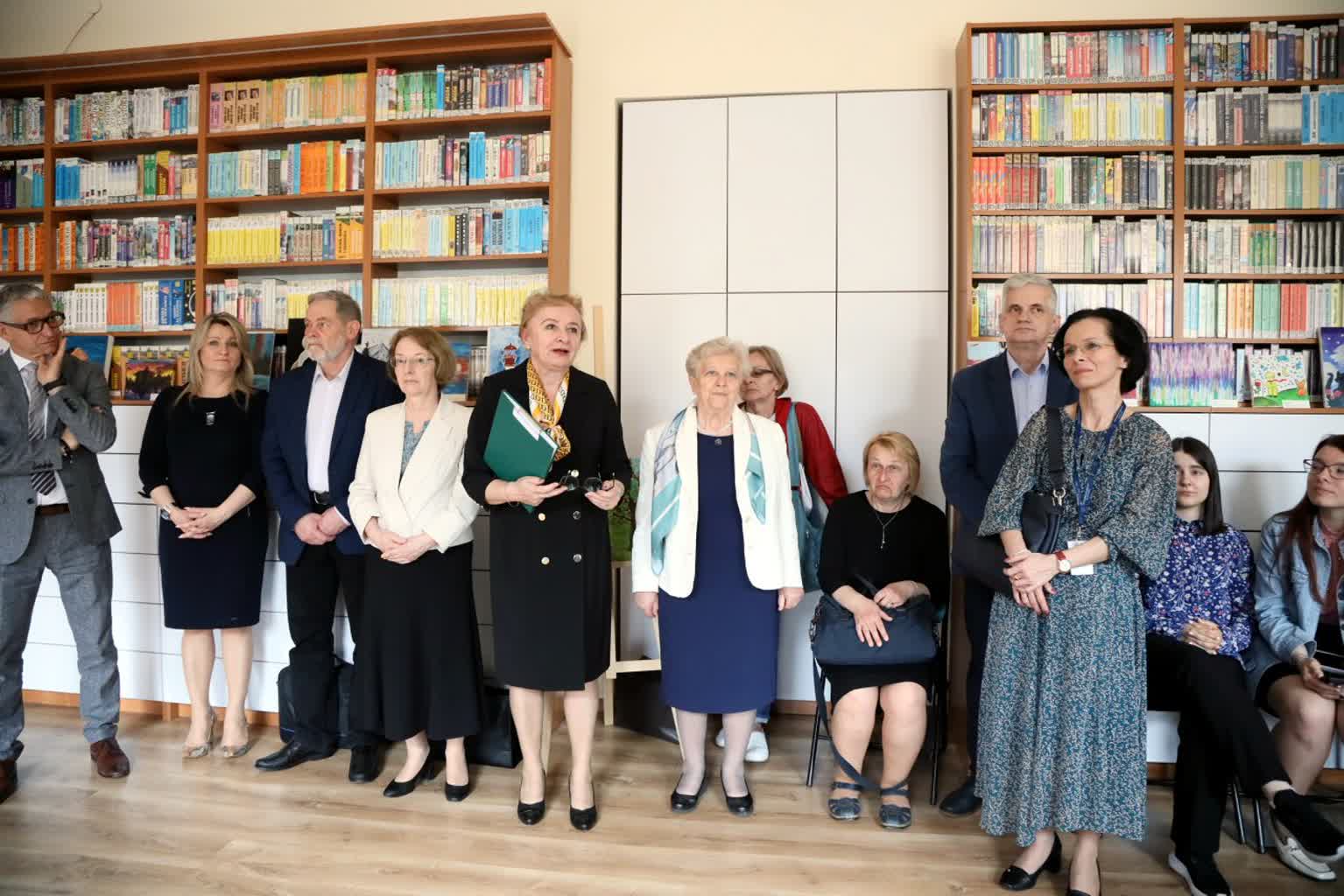 Talenty plastyczne w pracy z dzieckiem. Wystawa lubelskich studentów 2 pm_WERNISAZ-100424-004.jpg