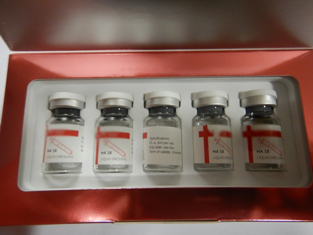 Próbowała przemycić bagaż pełen kosmetyków. Teraz za to odpowie 2 20240508-kosmetyki (1).JPG