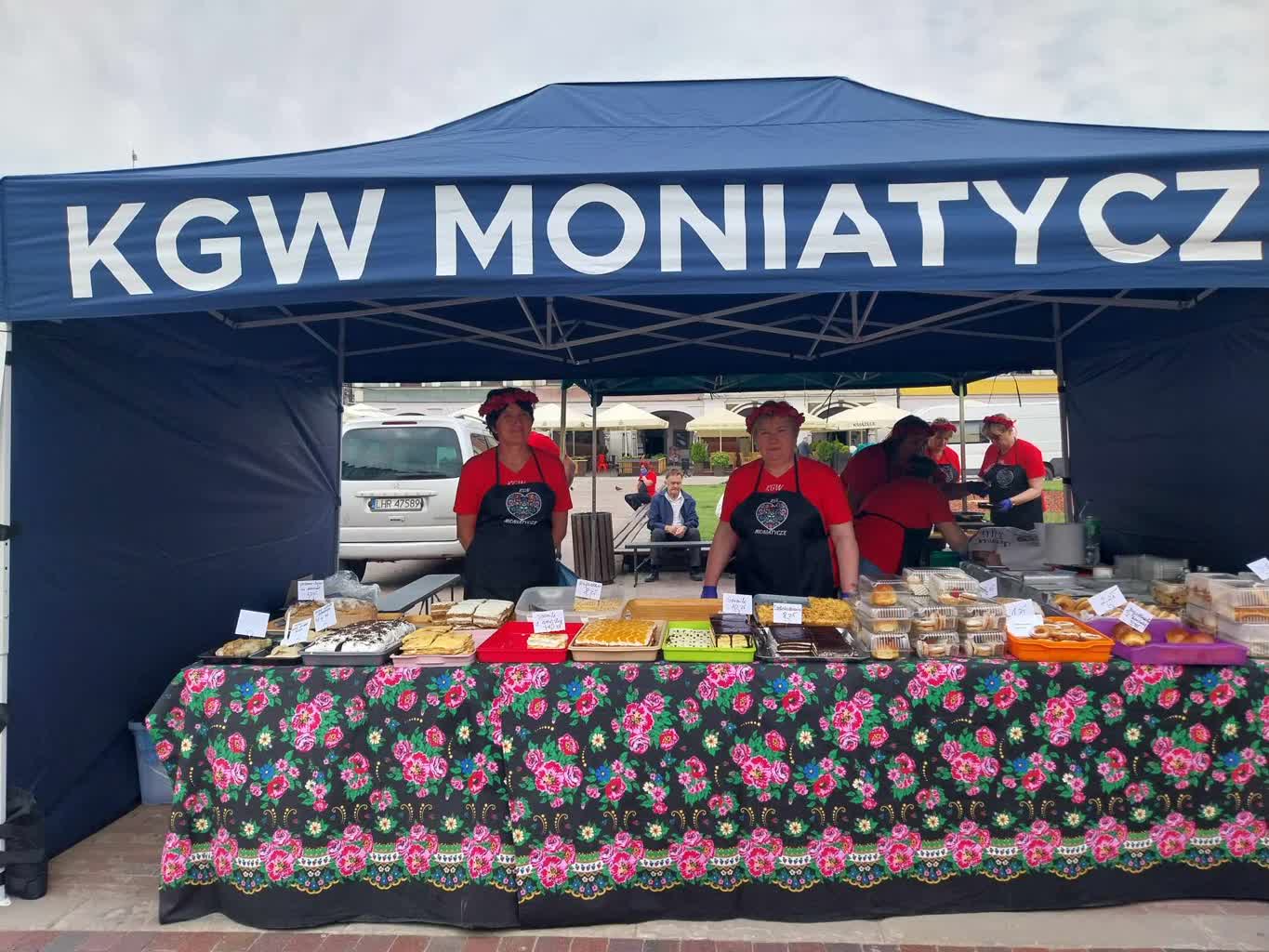 Zamość "wolny od GMO". Mieszkańcy spotkali się na festiwalu zdrowej żywności 4 436610314_474479515145434_3379353581183781059_n.jpg