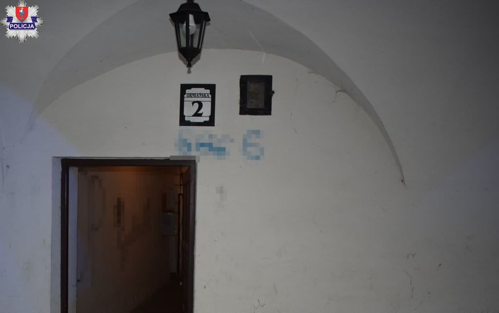 Pijany „artysta” odpowie za bohomazy na zabytkowych kamienicach 3 441229241_353569334373855_2446157142038787269_n.jpg