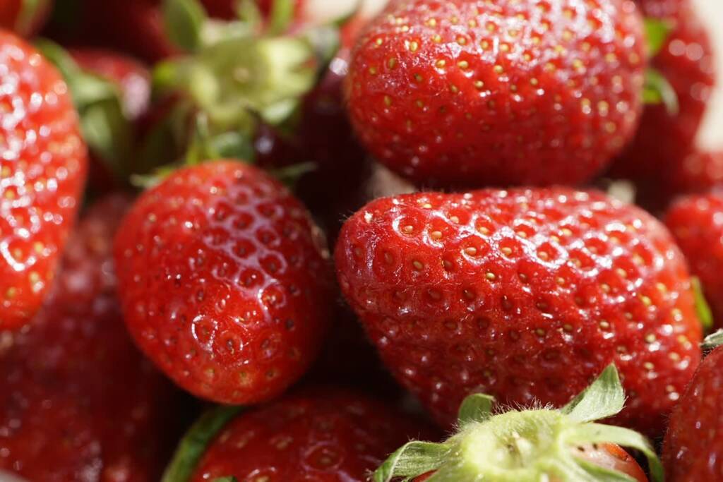 fresh strawberries 7191555 1280 2024 05 26 193455