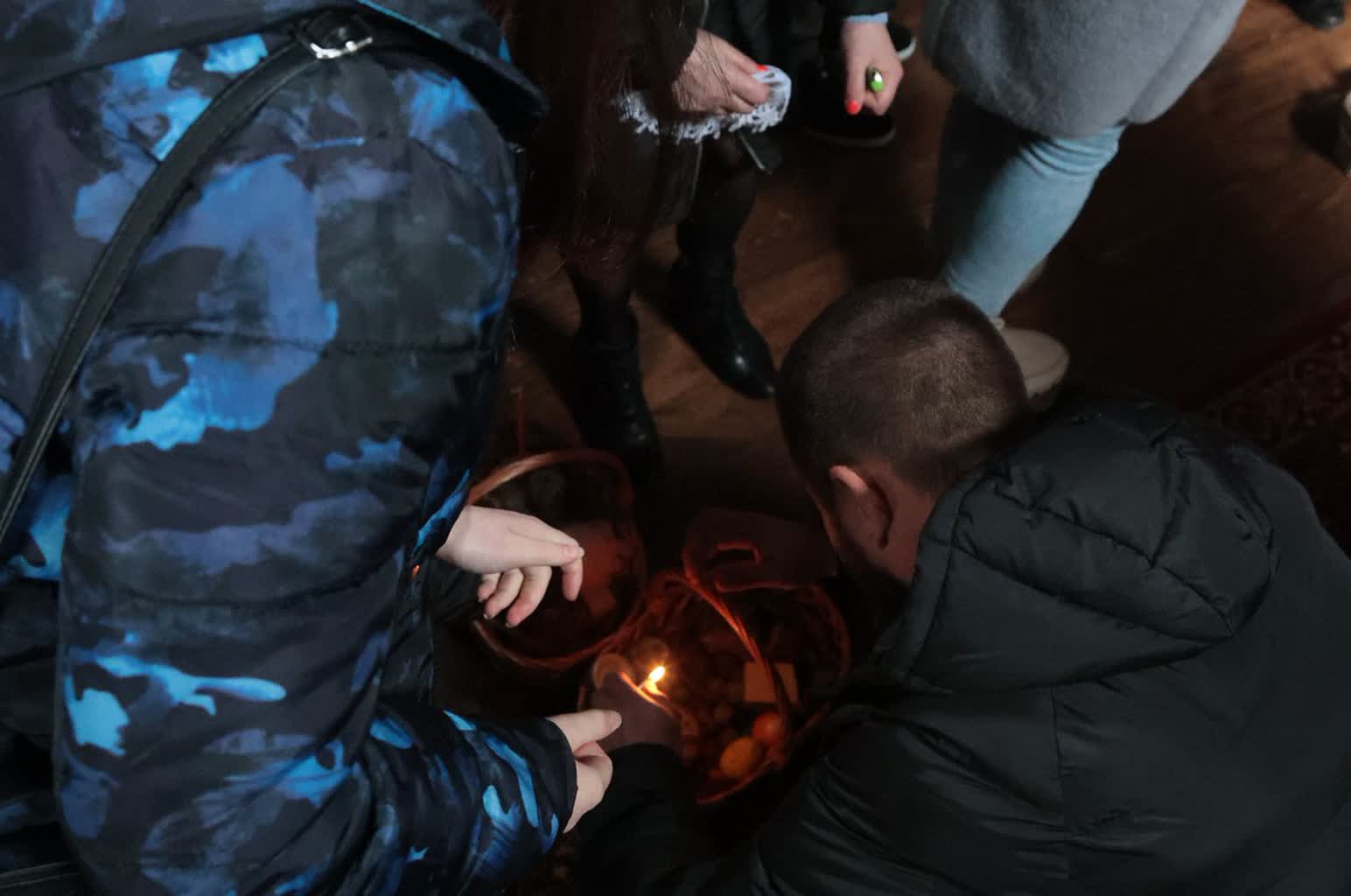 Kościoły wschodnie obchodzą Wielką Sobotę 2 pokarmów 2.jpg