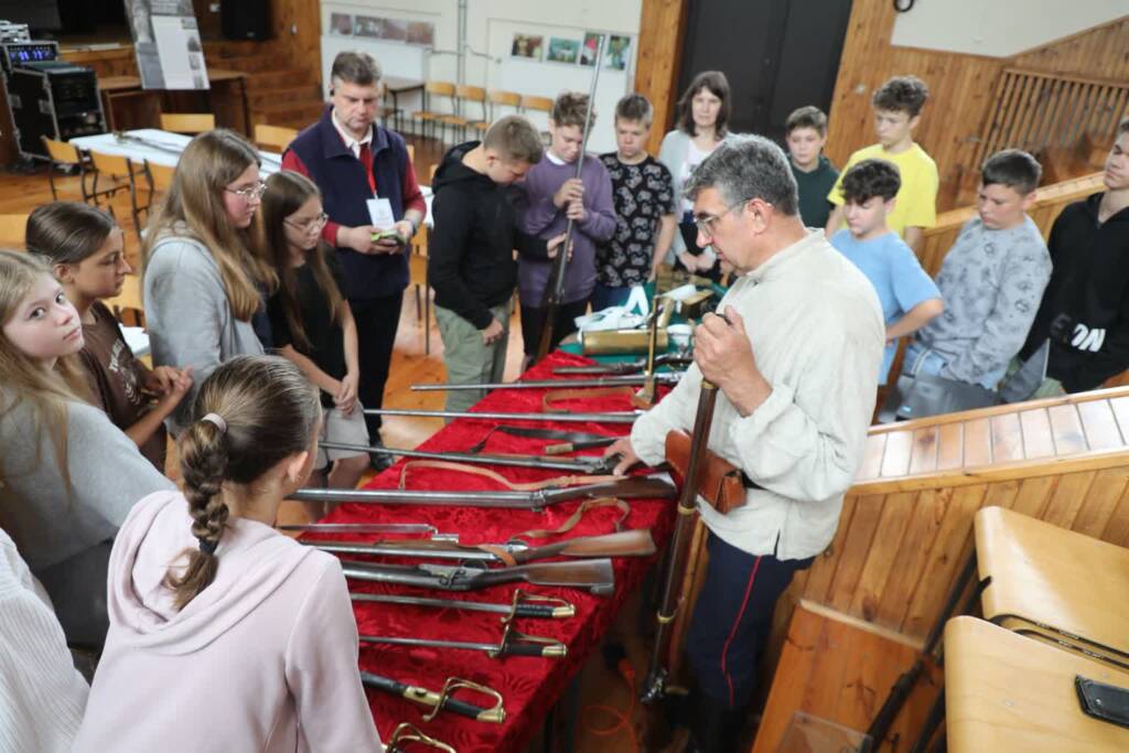 447725316 795851336012119 1502664012134405774 n 2024 06 07 181048