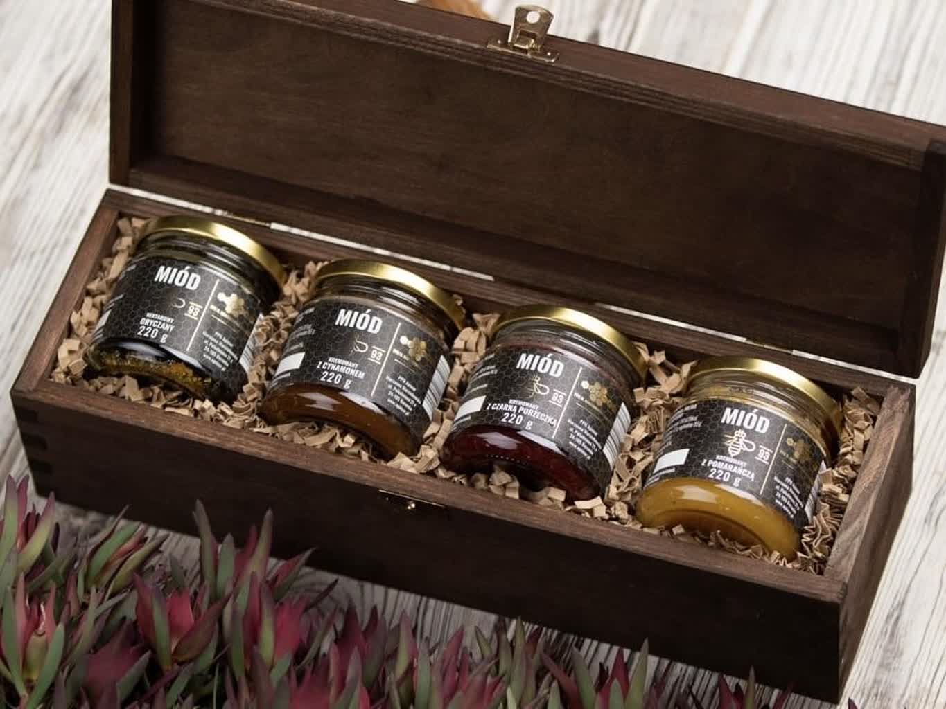 Gdzie znaleźć oryginalny prezent na rocznicę ślubu? Sprawdź szeroki wybór koszy prezentowych NAPU! 4 zdj4.jpg