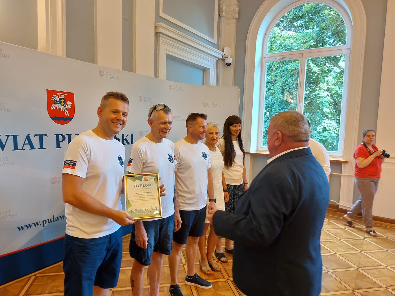 Puławy znowu w czołówce. Starosta nagrodził najlepszych rowerzystów z powiatu 2 20240712_090546.jpg