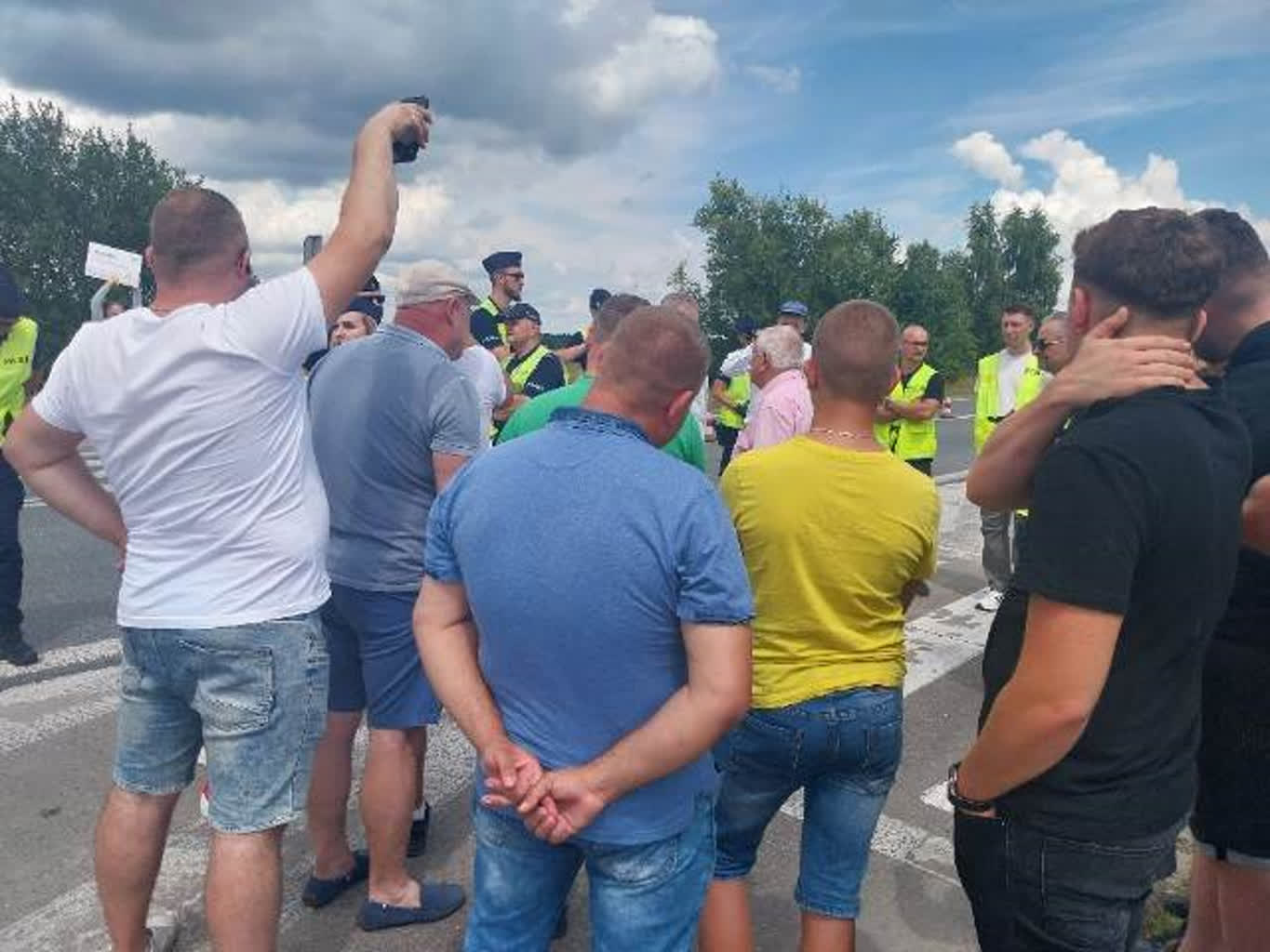 Koniec protestu białoruskich aktywistów. Domagali się uwolnienia więźniów politycznych 4 fc8f8d72-0812-4fd0-a3d7-b6cbe9281e8b.png