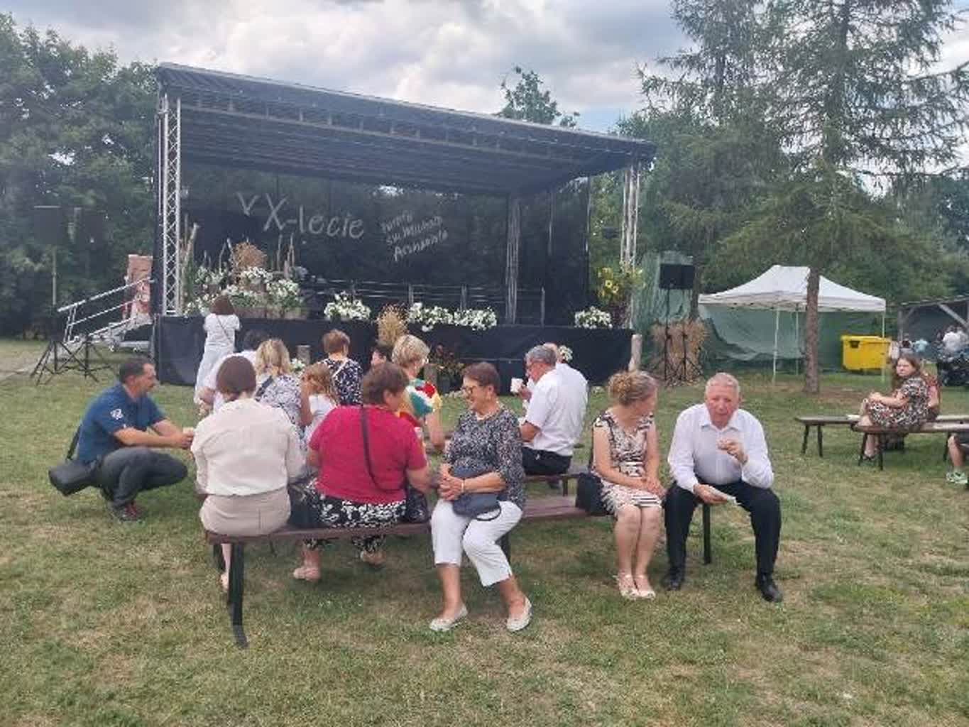 Jest nieduża, ale zintegrowana. Bialska parafia ma już 20 lat 4 indeks3.jpg