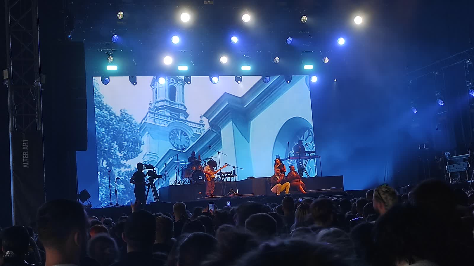 4 dni muzycznej radości - relacja z Open'er Festival 24 8 Mabel na openerowym Tent Stage