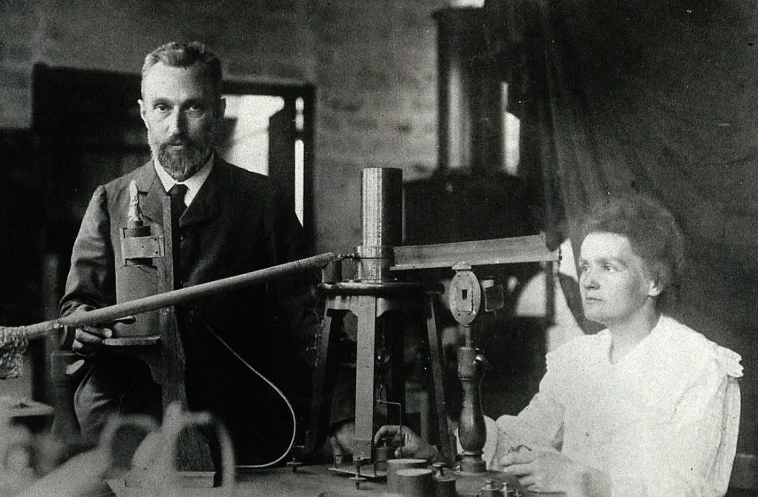 “Aprender fue una aventura para ella”.  Maria Skłodowska-Curie en memoria de sus seres queridos