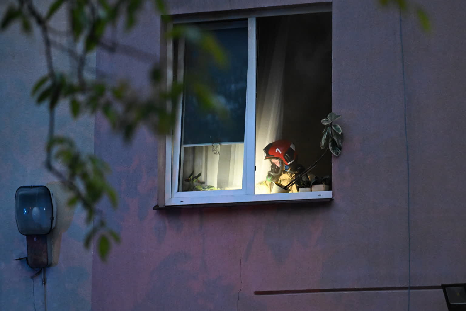 Ogień wybuchł w jednym z pokoi. Dramatyczna noc w domu dziecka 2 mid-24716560.jpg