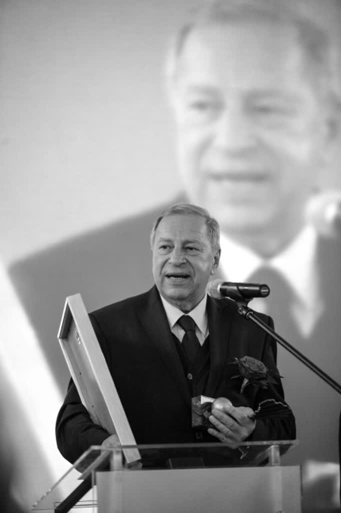 Nie żyje Jerzy Stuhr. Zmarłego aktora żegnają ludzie kultury 3 net-24709069.jpg