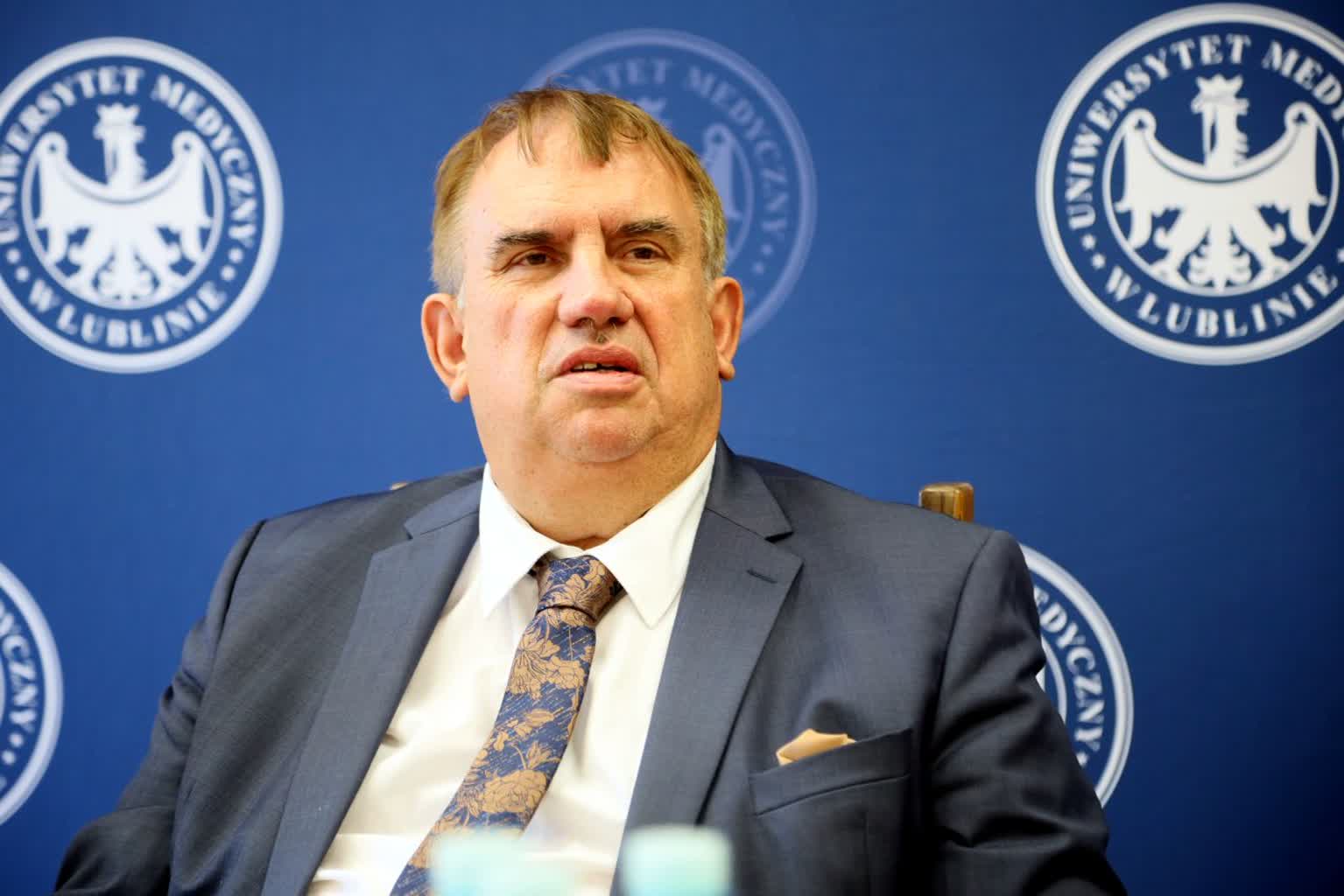 Uniwersytet i klub łączą siły. Wszystko dla dobra dzieci 3 pm_UMOWA-300724-006.jpg