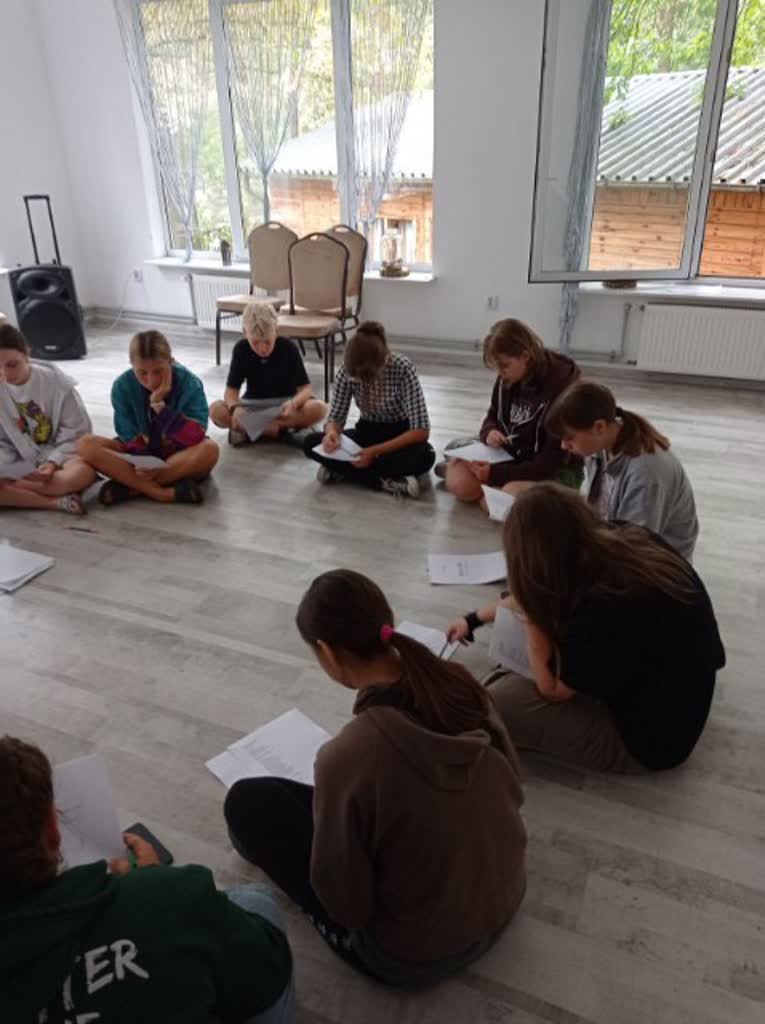 Podróż w głąb korzeni. Polonijna młodzież na wyjeździe w nadbużańskiej miejscowości 2 607d9ba7-9a76-4608-a538-7994851e8d3c.jpg