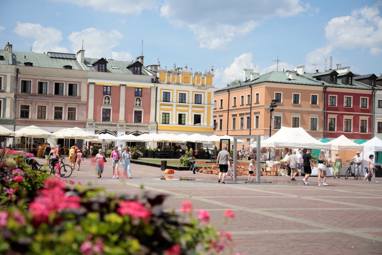 2023-07-15T12:35:37:67 ,  Fot. Piotr Michalski  2023.07.15. ZAMOSC . SPECER ULICAMI ZAMOSCIA . 
FOT. PIOTR MICHALSKI