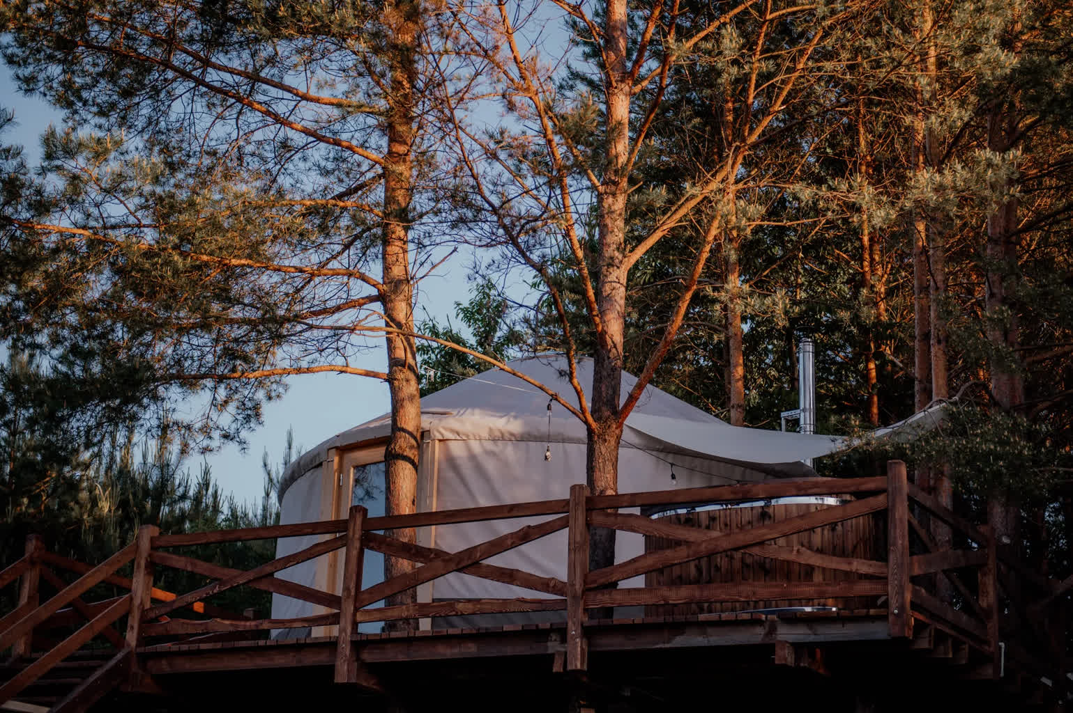 Przygoda na Lubelszczyźnie: najlepsze szlaki piesze i rowerowe w regionie 2 przygoda-na-lubelszczyznie-alohacamp-dzikolas-glamping.jpg