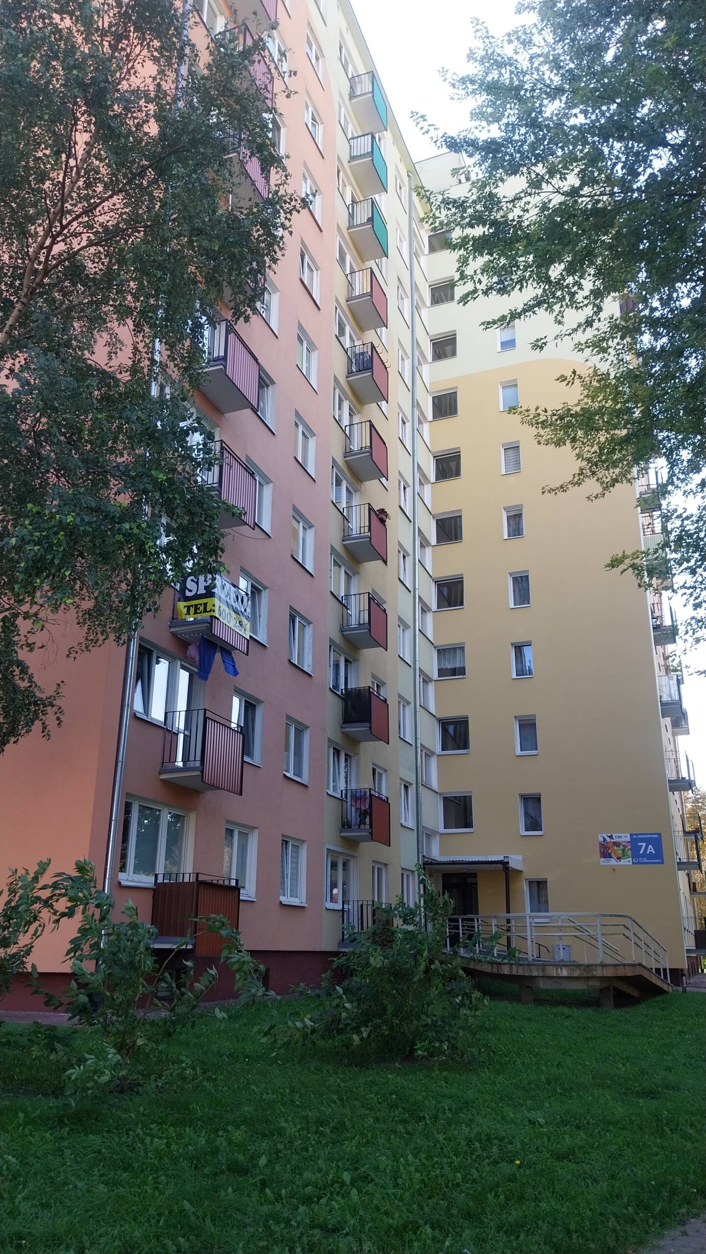 Schodami na dziesiąte piętro. Czy dewastacja wymusi wyłączenie wind? 2 20240924_094844.jpg