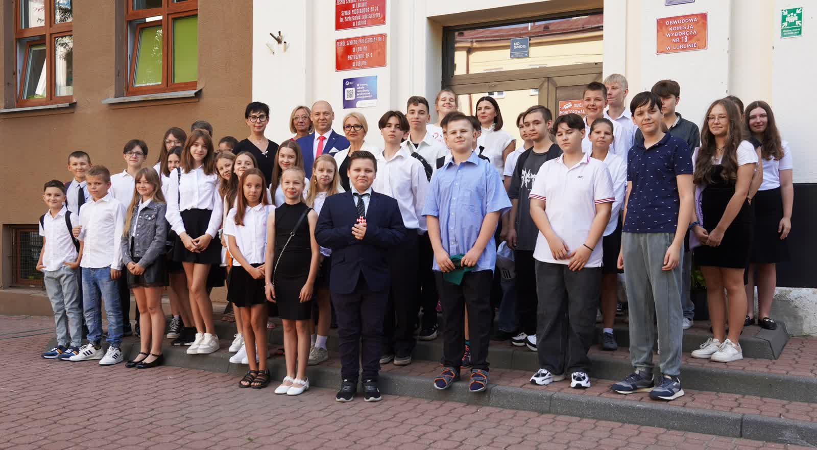 85 lat od wybuchu II wojny światowej. Wystawa IPN w lubelskiej podstawówce 2 457748854_926464139508720_6328444363827176439_n.jpg