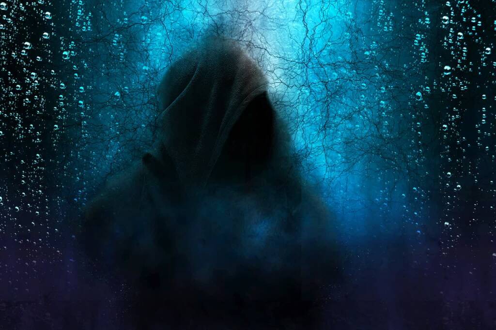 hooded man 2580085 1280 2024 09 21 132111