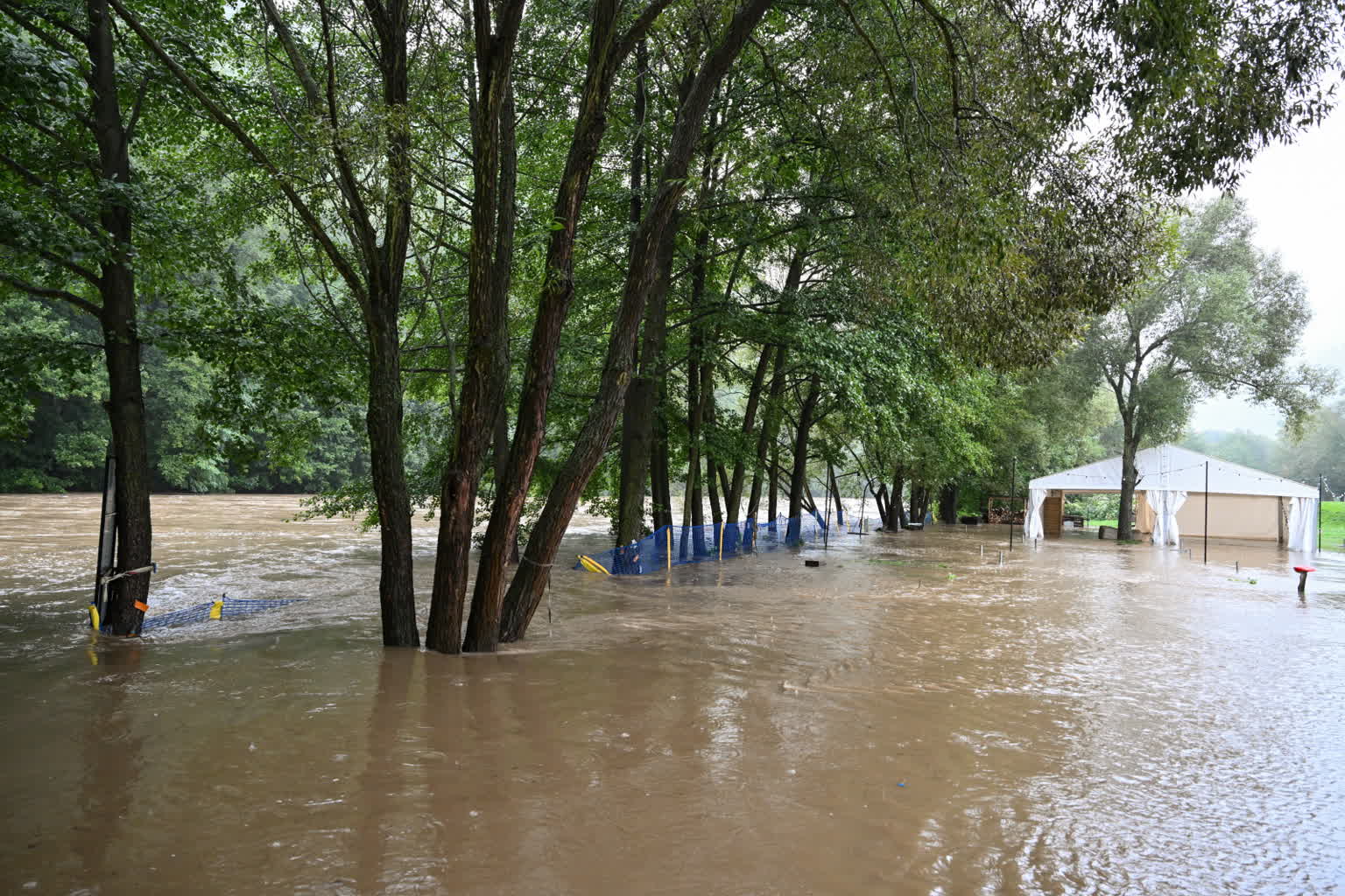 Dolnośląskie: ewakuacja mniejszych miejscowości w gminie Bystrzyca Kłodzka 3 mid-24914385.jpg