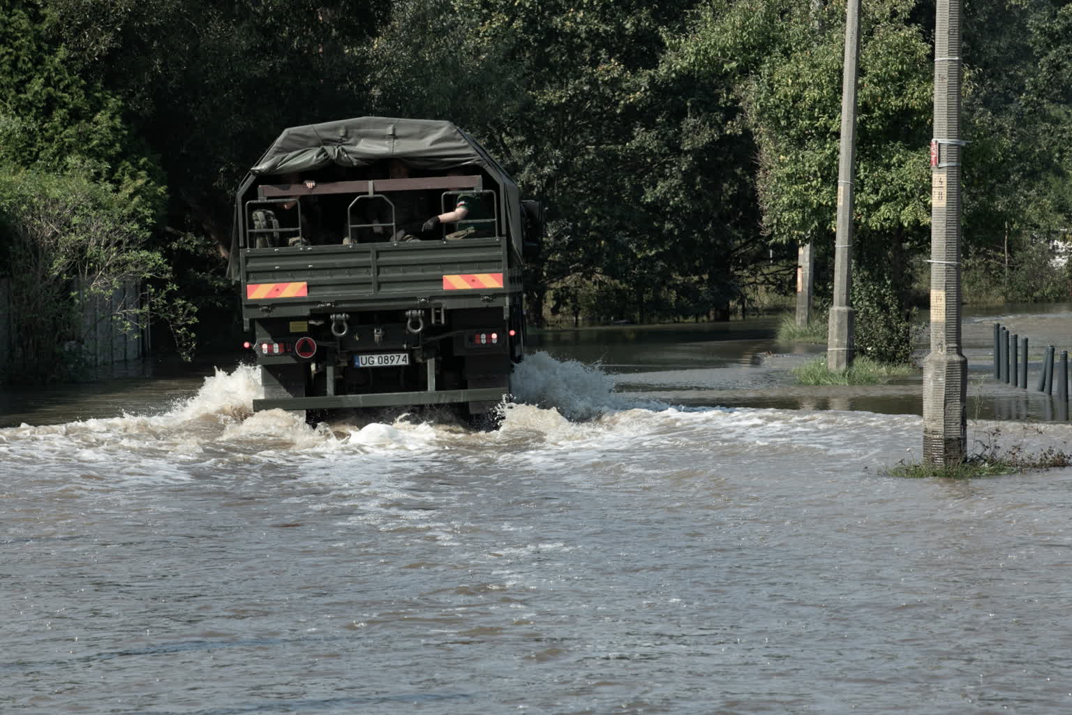 Wrocław: spotkanie sztabu kryzysowego. Będą szacować straty 3 mid-24918265.jpg