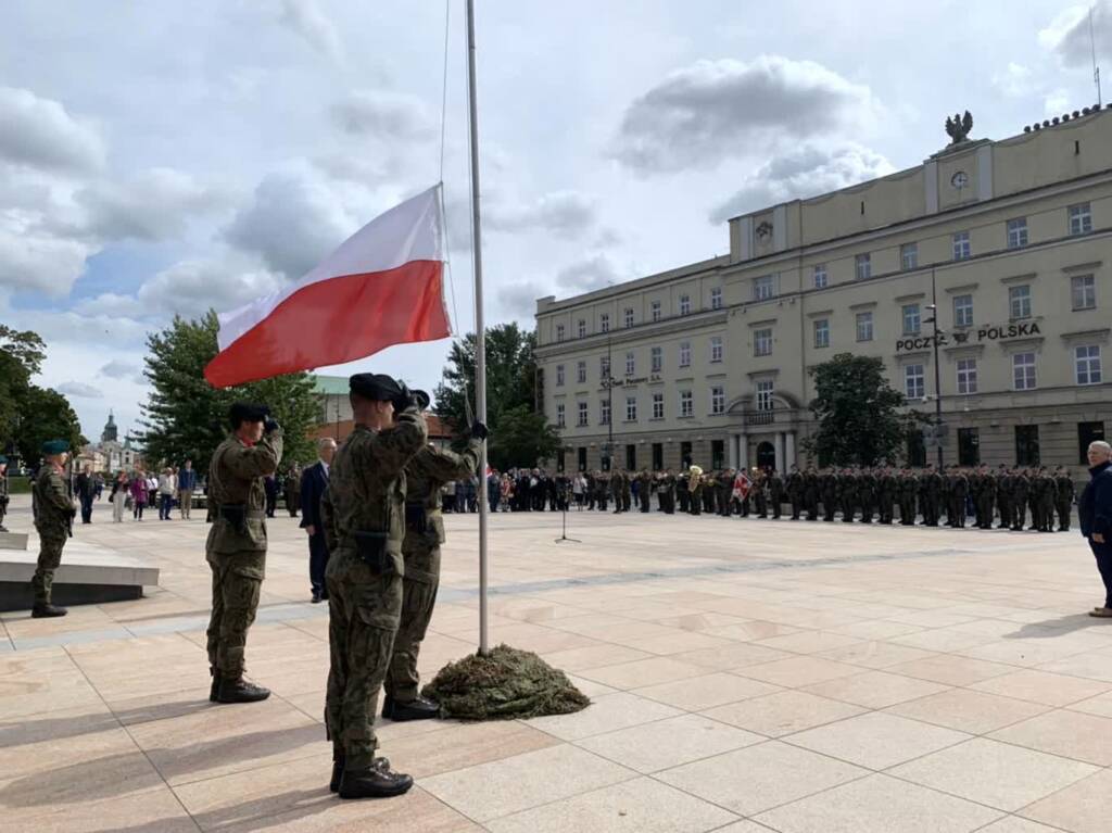 uroczystosci na placu litewskim przy pomniku nieznanego zolnierza fot. miasto lublin 2024 09 17 072124