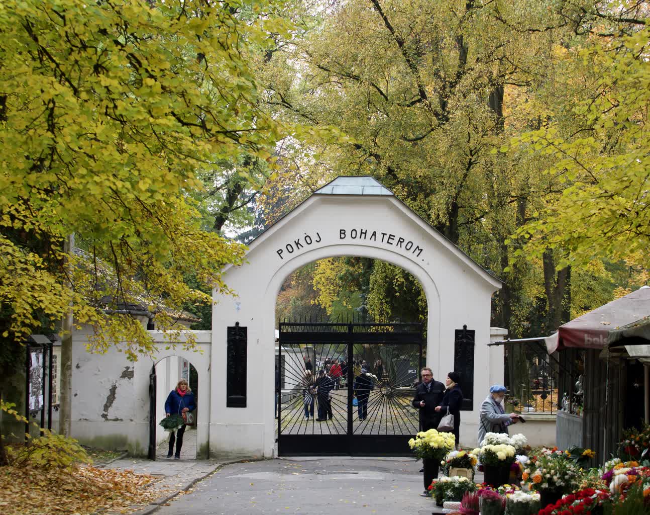 Ocalić od niepamięci. Doroczna kwesta na remont zabytkowych nagrobków 2 1.jpeg