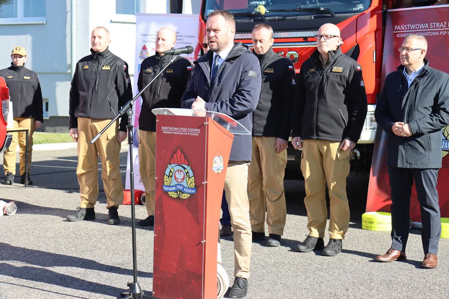 Montujmy czujki czadu i dymu! W prosty sposób możemy zadbać o swoje bezpieczeństwo 3 463285132_863093502677351_5251279276206808657_n.jpg