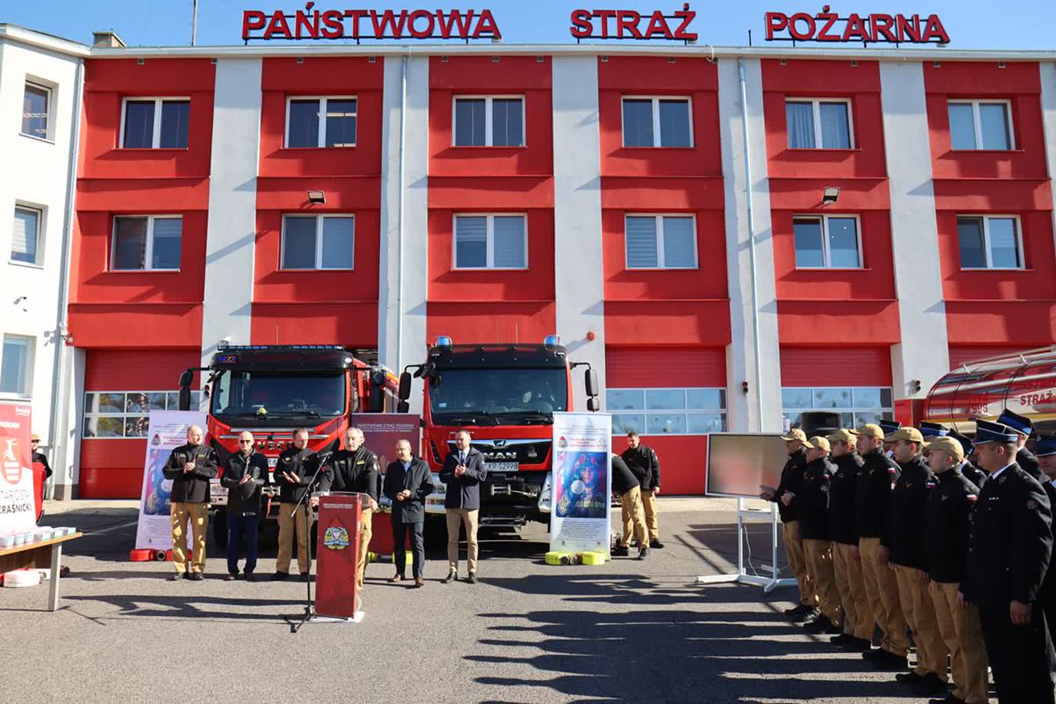 Montujmy czujki czadu i dymu! W prosty sposób możemy zadbać o swoje bezpieczeństwo 2 463435394_863093642677337_8906266280602356573_n.jpg