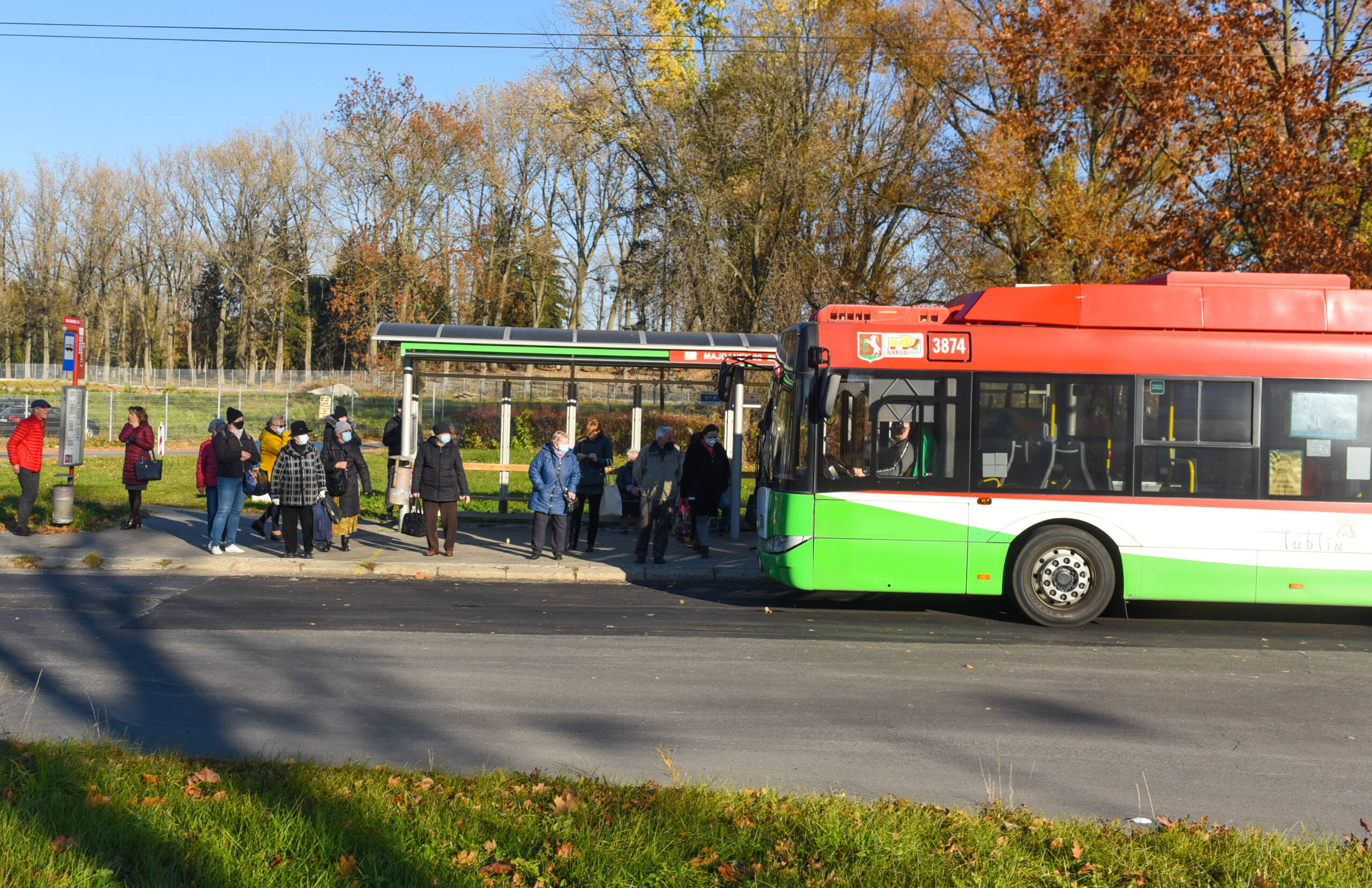Zmiany w organizacji ruchu w okolicach lubelskich cmentarzy 2 KRA_1731.JPG
