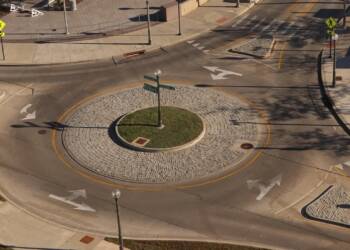 roundabout 3770663 1280 2024 10 22 221815