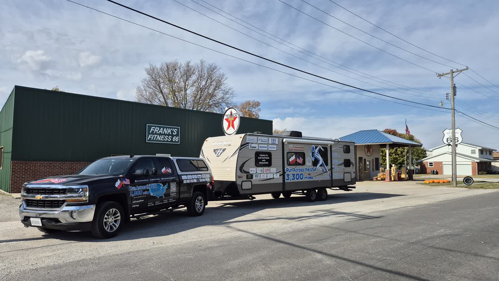 “Polski Forrest Gump” jest w połowie biegu przez USA 2 465416268_1087247773407274_1907348654007811639_n.jpg