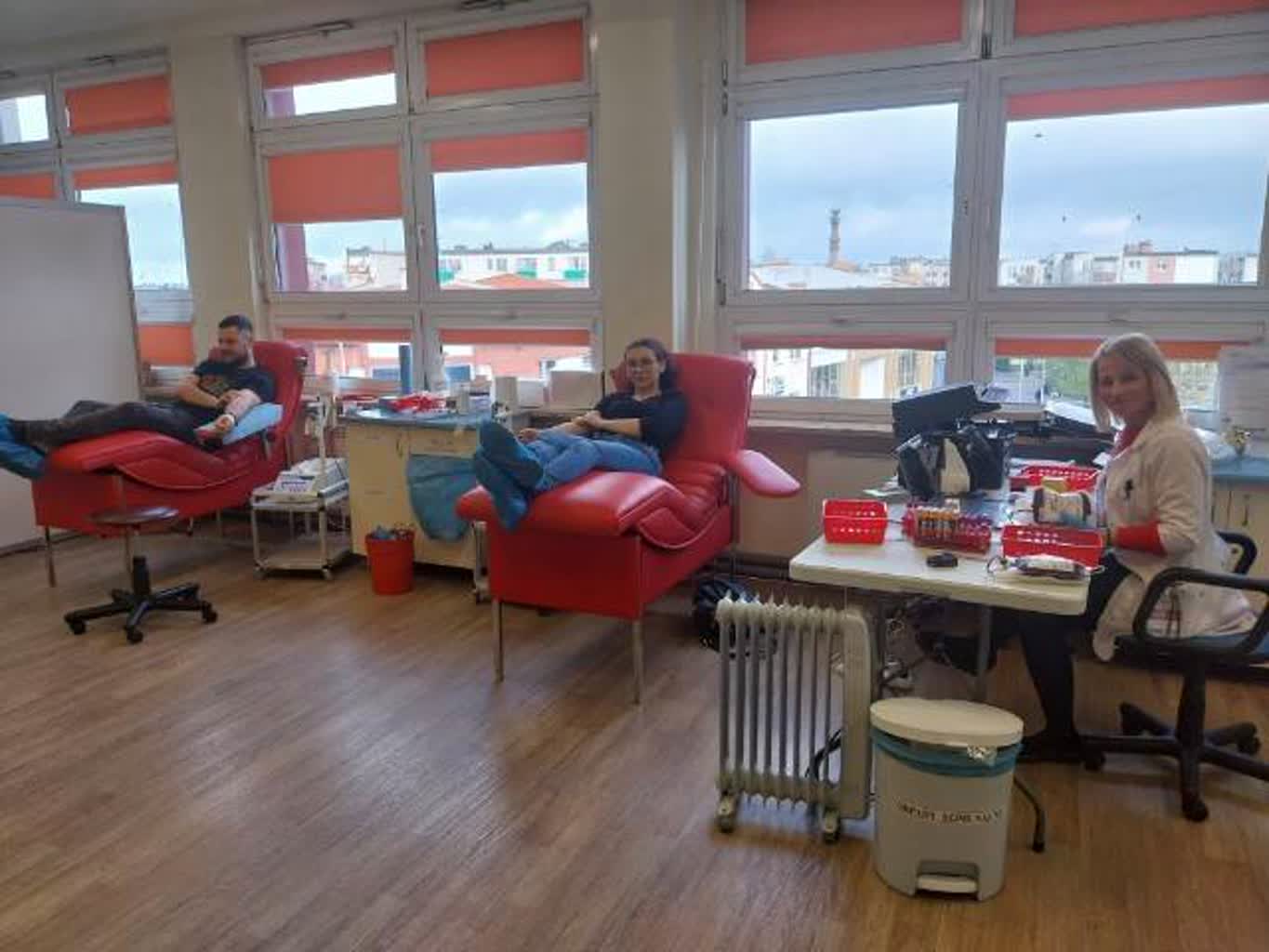 Krwiodawcy potrzebni od zaraz. Medycy apelują o solidarność! 3 467473216_531186433078204_8762487612164438988_n.jpg