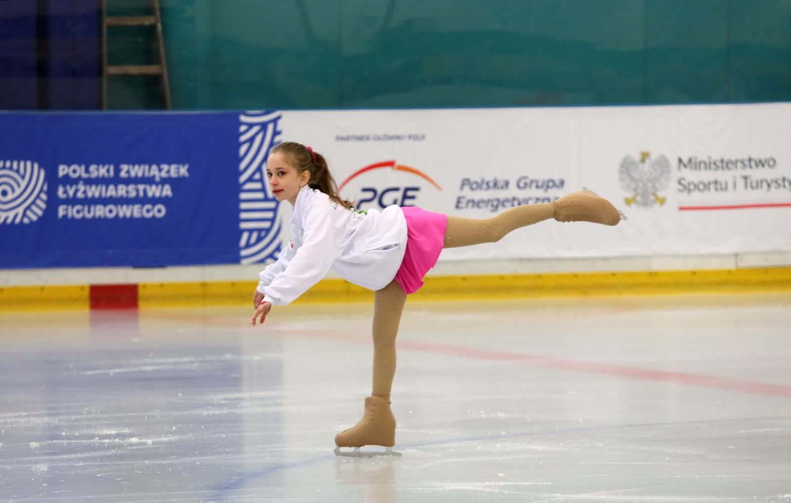 "To nasza lubelska tradycja". Zawody pod znakiem koziołków 2 łyżwiar.jpg