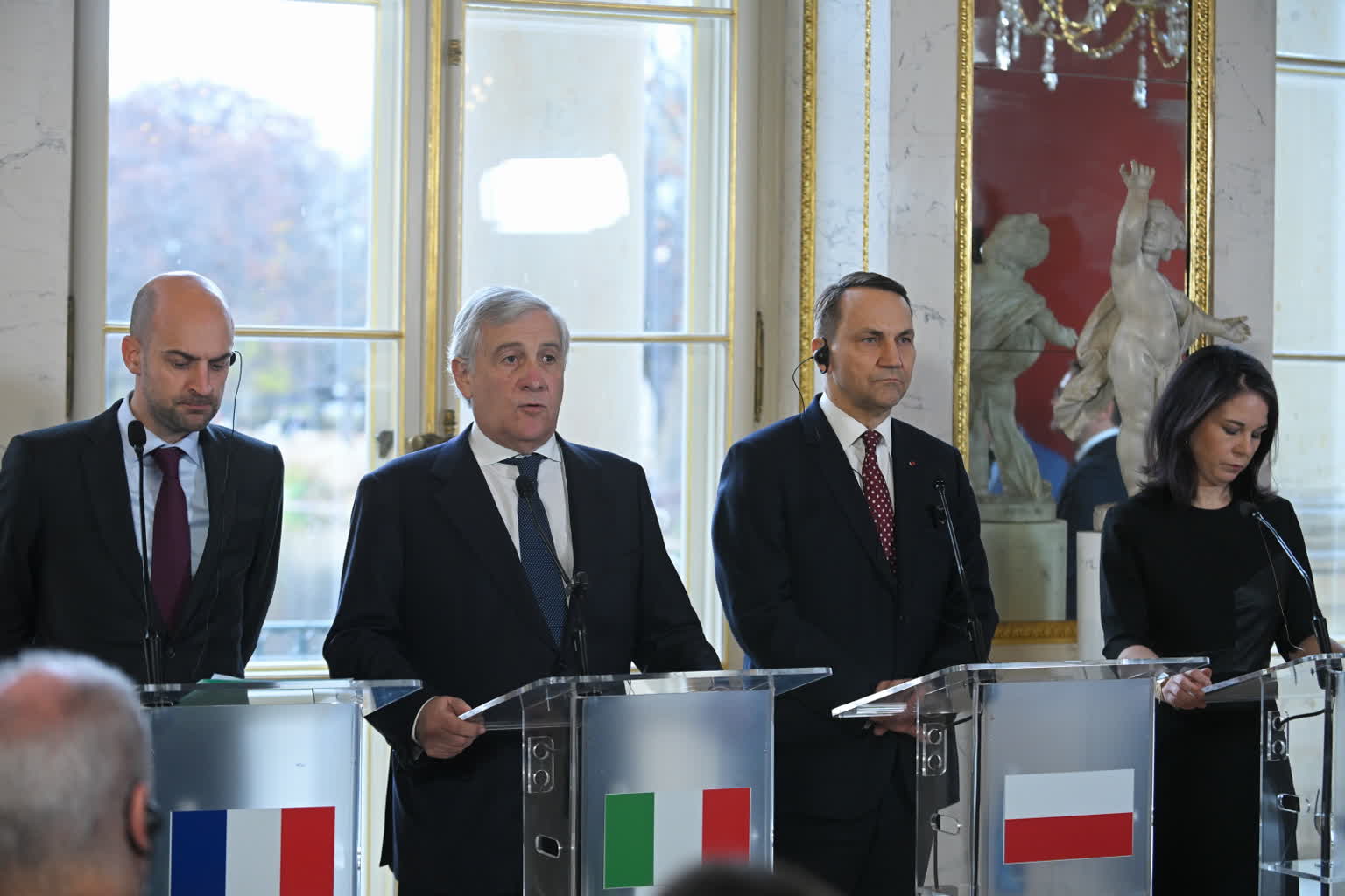 Sikorski po spotkaniu Wielkiej Piątki: współpraca Europy i USA kluczowa dla bezpieczeństwa transatlantyckiego 4 mid-24b19178.jpg