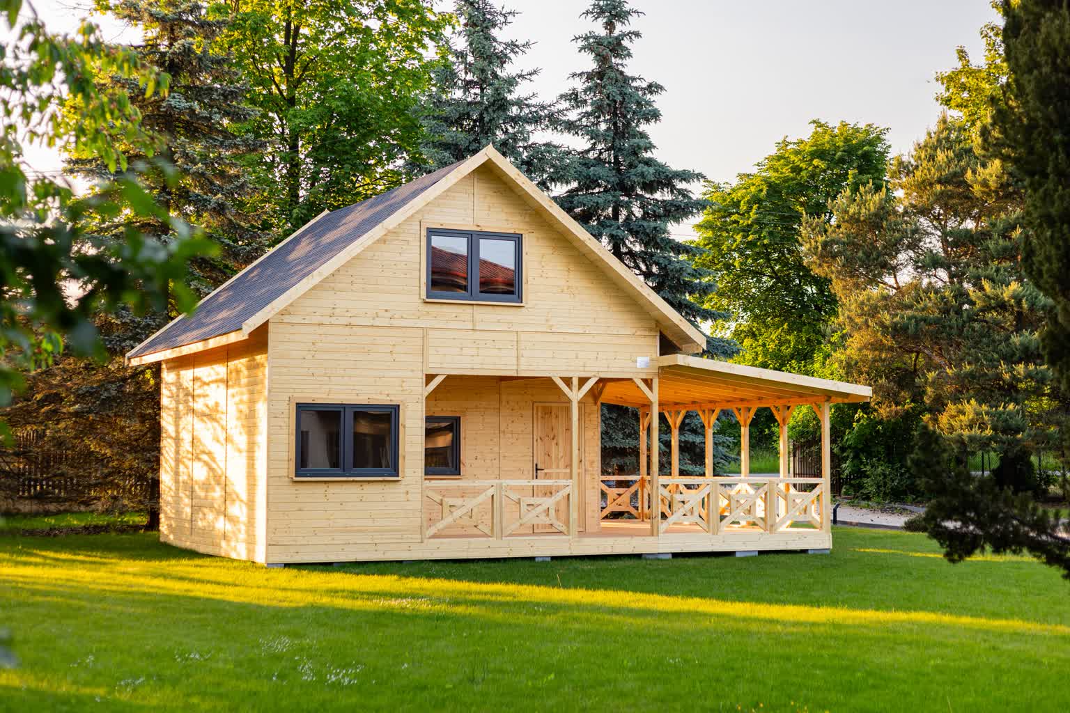 Dlaczego warto postawić na gotowe domki drewniane? 5 powodów 2 domek letniskowy.jpg