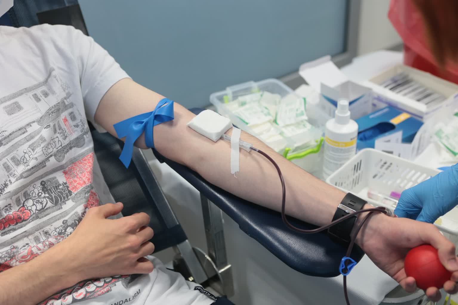 Krwiodawcy potrzebni od zaraz. Medycy apelują o solidarność! 4 pm_krew-170523-008-2024-04-05-062554-2024-09-11-173138.jpg