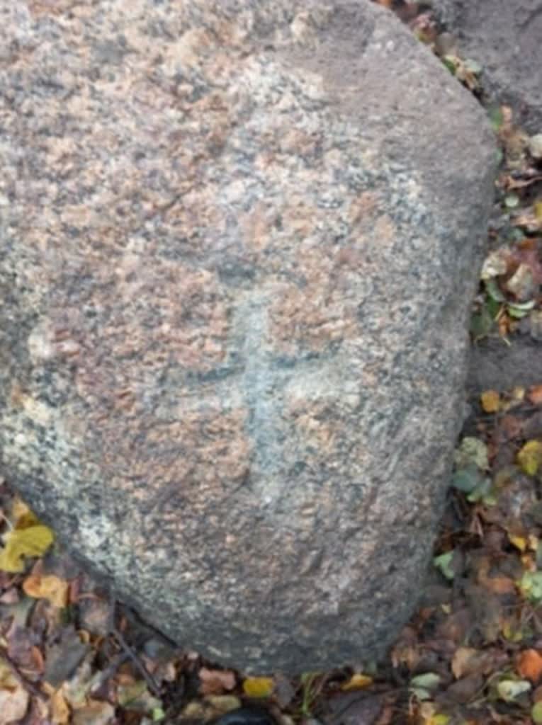 Pozostało tylko szczere pole. Chcą upamiętnić dawny cmentarz 3 zdj2.jpg