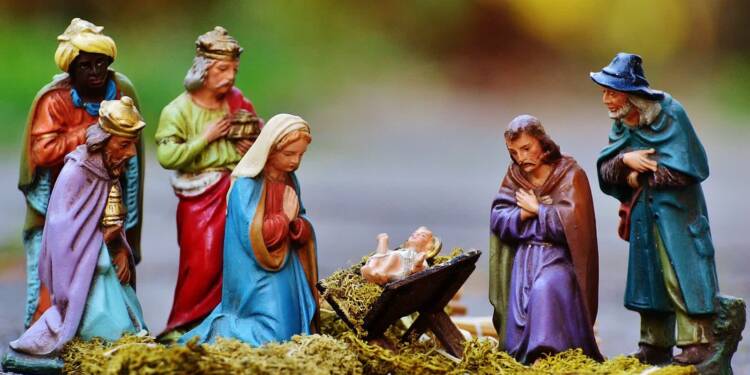 christmas crib figures 1060016 1280 2024 12 21 123506