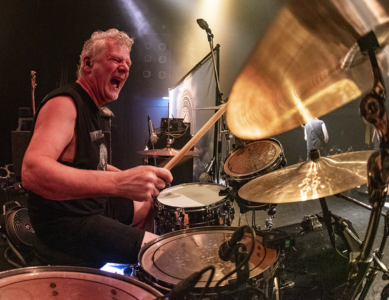 Nicko McBrain po 42 latach żegna się z Iron Maiden 3 simon_dawson_website.jpg